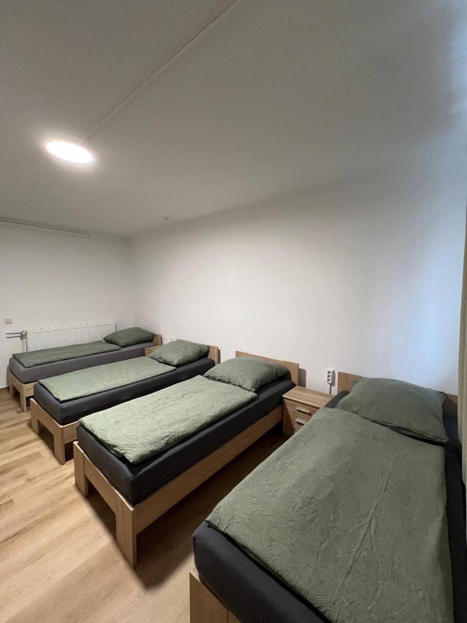 Messe Und Monteurzimmer Sehnde Exteriér fotografie